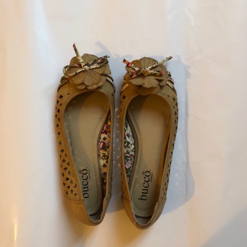 Flats - Picture 2 of 2